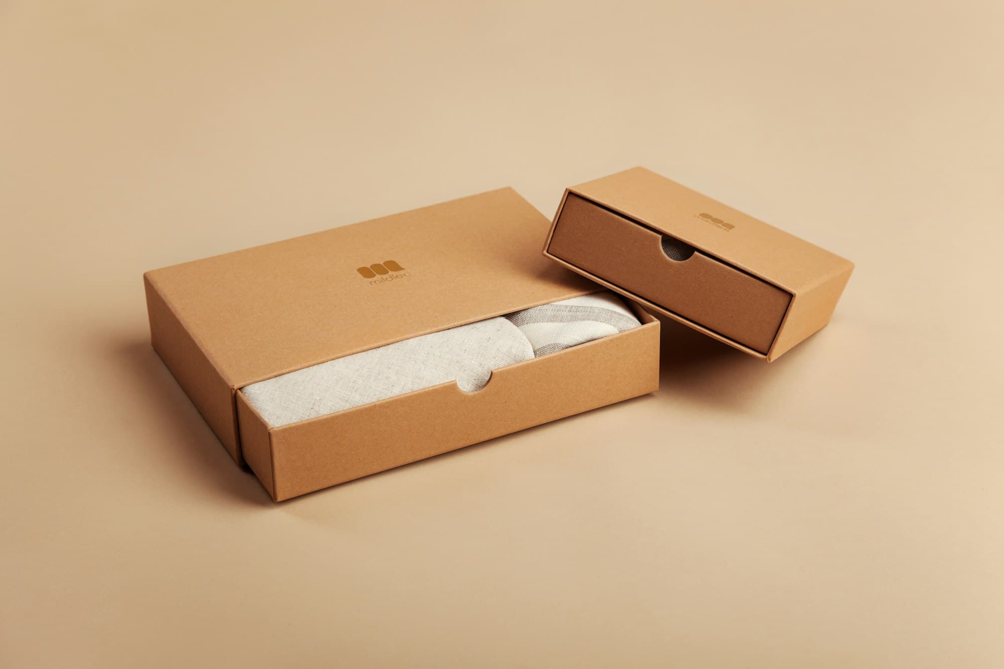 A kraft box with its lid open